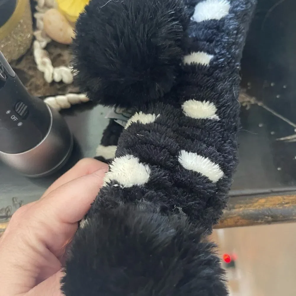 🐼 - 🎃 FURRY Panda POM Pom Ear Headband! For women or girls!